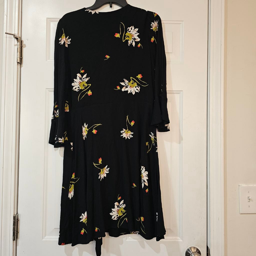 Free People Time on My side wrap dress size large one button has flaw Fairycore - Picture 9 of 11